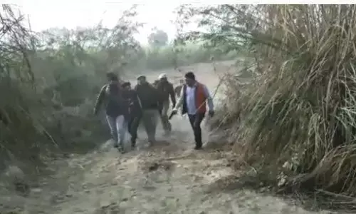 पुलिस को चुनौती देने वाले बदमाशों को शामली पुलिस ने 24 घंटे में ठोका, तीनों बदमाश पैरों में गोली लगने से हुए घायल.. पुलिस को चुनौती देने वाले बदमाशों को शामली पुलिस ने 24 घंटे में ठोका, तीनों बदमाश पैरों में गोली लगने से हुए घायल..