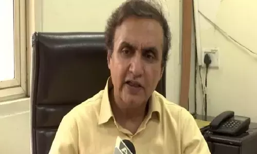 दिल्ली पुलिस ने मुठभेड़ के बाद शकरपुर इलाके में पांच लोगों को किया गिरफ़्तार, हथियार और दस्तावेज बरामद दिल्ली पुलिस ने मुठभेड़ के बाद शकरपुर इलाके में पांच लोगों को किया गिरफ़्तार, हथियार और दस्तावेज बरामद