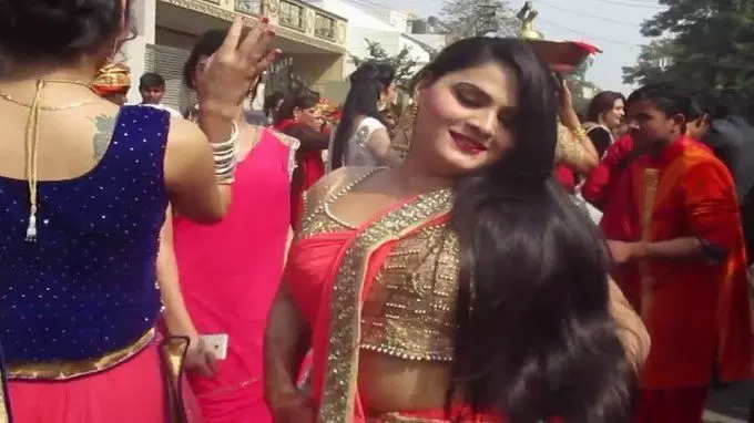 किन्नर को कौन सी चीजें दान करने से चमकती है किस्मत किन्नर को कौन सी चीजें दान करने से चमकती है किस्मत