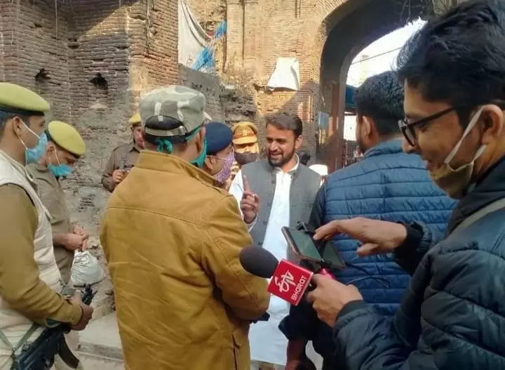 CAA NPR व संभावित NRC पर ख़ामोश रहने वाले भी जागे, सपाइयों और योगी सरकार के बीच देखीं गई एक बार फिर नूरा कुश्ती CAA NPR व संभावित NRC पर ख़ामोश रहने वाले भी जागे, सपाइयों और योगी सरकार के बीच देखीं गई एक बार फिर नूरा कुश्ती