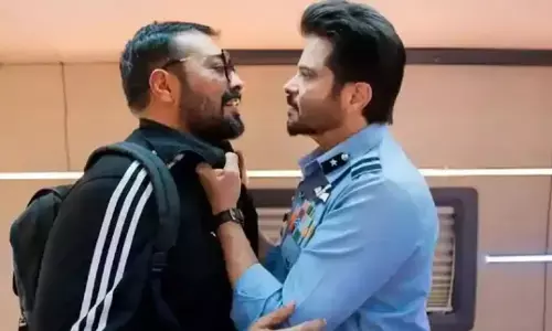 अनिल कपूर ने सेना की वर्दी पहनकर लांघी मर्यादा, वायुसेना की दो टूक- इस सीन को हटाएं अनिल कपूर ने सेना की वर्दी पहनकर लांघी मर्यादा, वायुसेना की दो टूक- इस सीन को हटाएं