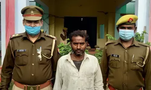 इटावा पुलिस ने युवक की हत्या  करने वाले अभियुक्त को किया गिरफ्तार इटावा पुलिस ने युवक की हत्या  करने वाले अभियुक्त को किया गिरफ्तार