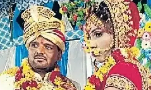 सुहागरात की रात गायब हुआ दूल्हा‚ तीसरे दिन पेड़ पर लटकी मिली लाश