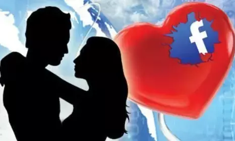 फेसबुक प्रेमी से मिलने प्रयागराज पहुंची खुद को राज्यपाल की, थाने में हुआ हाई वोल्टेज ड्रामा!