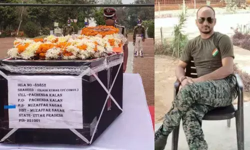 नक्सली हमले में शहीद हुआ मुजफ्फरनगर का लाल, CM योगी ने 50 लाख और सरकारी नौकरी का किया ऐलान नक्सली हमले में शहीद हुआ मुजफ्फरनगर का लाल, CM योगी ने 50 लाख और सरकारी नौकरी का किया ऐलान