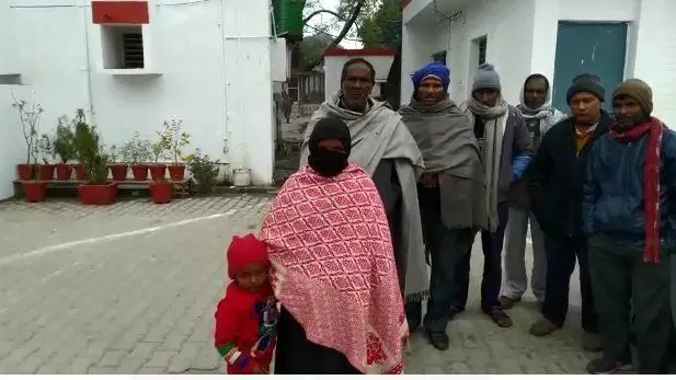 लापता बच्ची को सकुशल पुलिस ने बरामद किया लापता बच्ची को सकुशल पुलिस ने बरामद किया