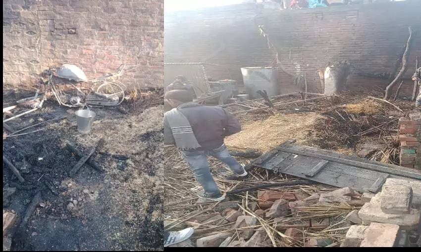 आग लगने से पाँच घरों की गृहस्थी जलकर हुई खाक, पांच परिवारों के सामने खड़ा हुआ रोजी रोटी का संकट