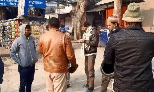 बरेली में टेम्पू चालक की सूझबूझ से बदमाशों के इरादे हुए नाकाम, एक बदमाश की मौत तो एक हुआ घायल बरेली में टेम्पू चालक की सूझबूझ से बदमाशों के इरादे हुए नाकाम, एक बदमाश की मौत तो एक हुआ घायल