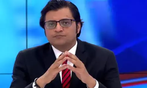 अर्नब गोस्वामी के चैनल रिपब्लिक भारत पर ब्रिटेन में लगा 20 लाख रुपए का जुर्माना, जानें क्या है मामला अर्नब गोस्वामी के चैनल रिपब्लिक भारत पर ब्रिटेन में लगा 20 लाख रुपए का जुर्माना, जानें क्या है मामला