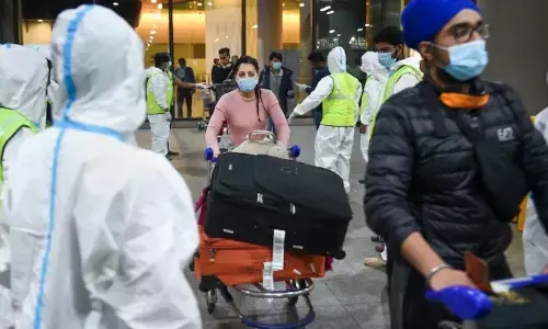 ब्रिटेन से भारत आए 22 यात्री कोरोना पॉजिटिव पाए गए, नमूने एडवांस टेस्ट के लिए भेजे गए ब्रिटेन से भारत आए 22 यात्री कोरोना पॉजिटिव पाए गए, नमूने एडवांस टेस्ट के लिए भेजे गए