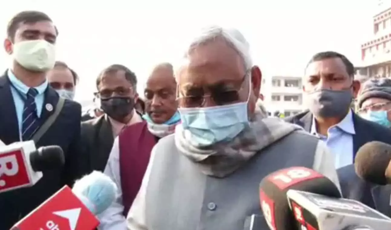 JDU के 6 विधायकों को BJP में शामिल कराए जाने पर नीतीश कुमार ने दिया बड़ा बयान JDU के 6 विधायकों को BJP में शामिल कराए जाने पर नीतीश कुमार ने दिया बड़ा बयान