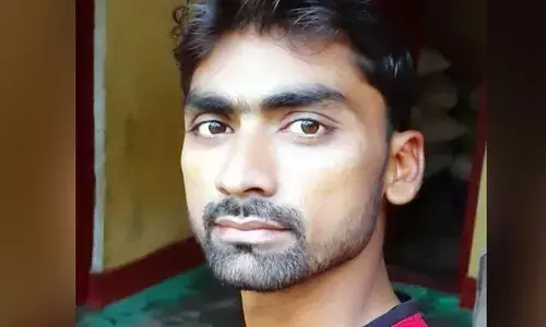 दस दिन पुरानी दुल्हन के घर पहुंचा प्रेमी, तो फिर हुआ खतरनाक काम दस दिन पुरानी दुल्हन के घर पहुंचा प्रेमी, तो फिर हुआ खतरनाक काम