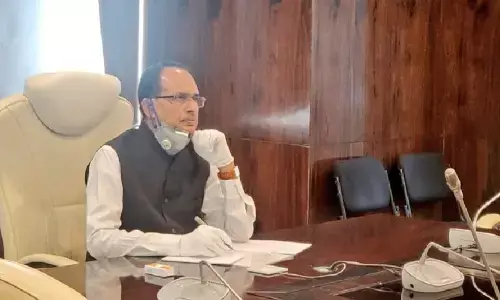 खौफ़, मातम और चीत्कारों की चहुंओर जानलेवा कोविड़ की गूंज, जनता को अपने हाल पर मरने को छोड़ रही सरकार, बंद करो आँकडों की बाज़ीगरी खौफ़, मातम और चीत्कारों की चहुंओर जानलेवा कोविड़ की गूंज, जनता को अपने हाल पर मरने को छोड़ रही सरकार, बंद करो आँकडों की बाज़ीगरी