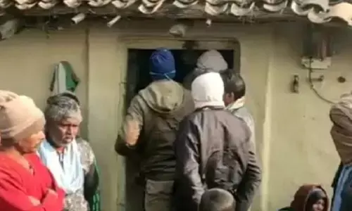 UP : प्रयागराज में लड़की ने प्रेमी के साथ मिलकर अपने ही भाई को मार डाला, हैरान करने वाला खुलासा UP : प्रयागराज में लड़की ने प्रेमी के साथ मिलकर अपने ही भाई को मार डाला, हैरान करने वाला खुलासा