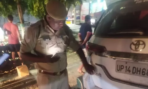 यूपी में गाड़ियों पर जाति लिखवाना पड़ेगा बहुत महंगा, सीज हो सकता है वाहन यूपी में गाड़ियों पर जाति लिखवाना पड़ेगा बहुत महंगा, सीज हो सकता है वाहन