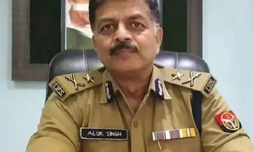 नोएडा कमिश्नर ने New Year सेलिब्रेशन के लिए जारी की एडवाइजरी नोएडा कमिश्नर ने New Year सेलिब्रेशन के लिए जारी की एडवाइजरी