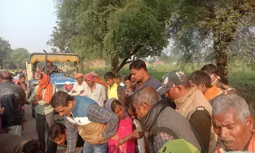 ट्रैक्टर ट्राली के नीचे दबकर 14 वर्षीय किशोर की दर्दनाक मौत ट्रैक्टर ट्राली के नीचे दबकर 14 वर्षीय किशोर की दर्दनाक मौत