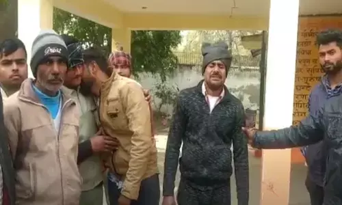 दसवीं के छात्र ने सहपाठी को क्लास में गोली मारी, मौत दसवीं के छात्र ने सहपाठी को क्लास में गोली मारी, मौत