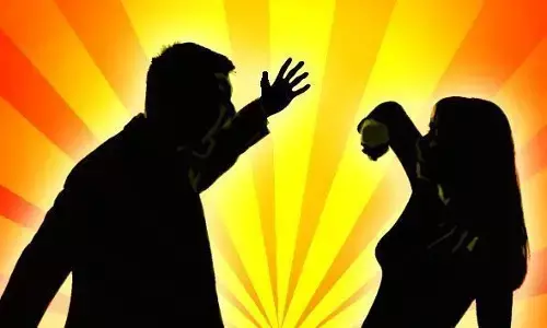 घरेलू हिंसा और कार्यस्थलों पर उत्पीडऩ की शिकार महिलाएं यहां करें संपर्क