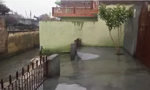 बिजनौर में बारिश से जनमानस अस्त व्यस्त बिजनौर में बारिश से जनमानस अस्त व्यस्त