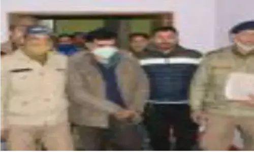 पत्नी के मोबाइल पर पार्टनर के मैसेज देख बौखलाया पति , कर दिया क़त्ल पत्नी के मोबाइल पर पार्टनर के मैसेज देख बौखलाया पति , कर दिया क़त्ल