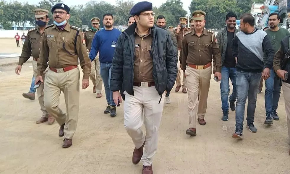 इटावा पुलिस का बड़ा खुलासा, सस्ते रूपये में डॉलर का लालच देकर लाखों रूपये ठगने वाले गिरोह का पर्दाफास