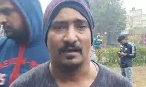 рдлреЛрдЯреЛ рдЧрд╛рдЬрд┐рдпрд╛рдмрд╛рдж рдореЗрдВ рдореБрд░рд╛рджрдирдЧрд░ рд╕реНрдерд┐рдд рд╢реНрдорд╢рд╛рди рдШрд╛рдЯ рдХреА рд╣реИред рд░рд╡рд┐рд╡рд╛рд░ рдХреЛ рд╣рд╛рджрд╕реЗ рдХреЗ рдмрд╛рдж рд░рд╛рд╣рдд рдмрдЪрд╛рд╡ рдХрд╛рд░реНрдп рдореЗрдВ рдЬреБрдЯреЗ рд▓реЛрдЧред рдлреЛрдЯреЛ рдЧрд╛рдЬрд┐рдпрд╛рдмрд╛рдж рдореЗрдВ рдореБрд░рд╛рджрдирдЧрд░ рд╕реНрдерд┐рдд рд╢реНрдорд╢рд╛рди рдШрд╛рдЯ рдХреА рд╣реИред рд░рд╡рд┐рд╡рд╛рд░ рдХреЛ рд╣рд╛рджрд╕реЗ рдХреЗ рдмрд╛рдж рд░рд╛рд╣рдд рдмрдЪрд╛рд╡ рдХрд╛рд░реНрдп рдореЗрдВ рдЬреБрдЯреЗ рд▓реЛрдЧред