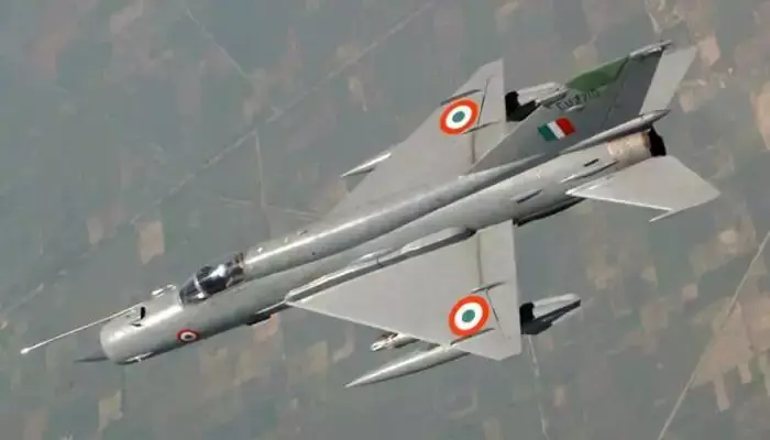 राजस्थान में सूरतगढ़ के करीब IAF का मिग-21 क्रैश