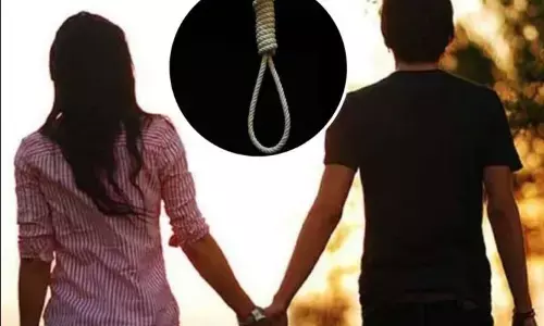 पति-पत्नी ने की आत्महत्या, फांसी लगाते हुए वीडियो वायरल, बताया क्यों उठा रहे ऐसा कदम!