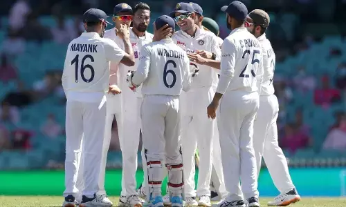 INDvAUS : बल्लेबाजों की हिम्मत के आगे ऑस्ट्रेलिया बेदम, अश्विन-विहारी ने सिडनी टेस्ट ड्रॉ कराया