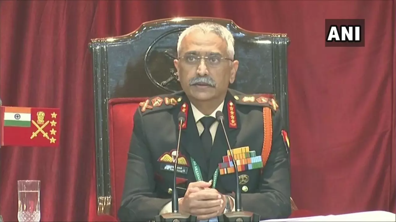 सेना प्रमुख ने चीन-पाक को दिया सख्त संदेश, कहा- सही वक्त पर देंगे जवाब सेना प्रमुख ने चीन-पाक को दिया सख्त संदेश, कहा- सही वक्त पर देंगे जवाब