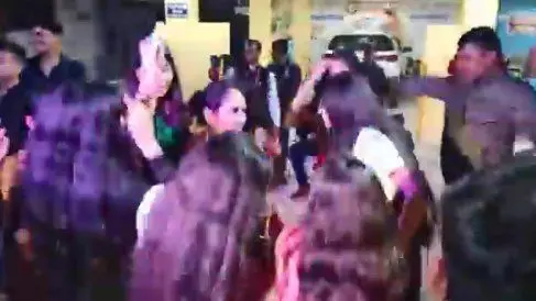 दबंग महिला विधायक रामबाई सिंह का डांस वीडियो वायरल दबंग महिला विधायक रामबाई सिंह का डांस वीडियो वायरल