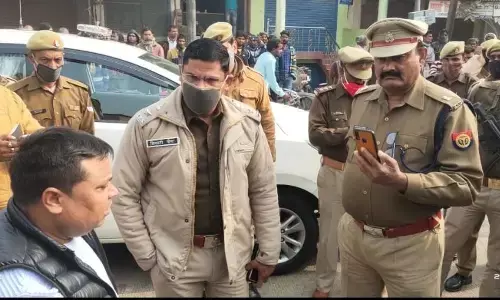 यूपी में राइस मिल संचालक से 15 लाख रुपये की लूट से मचा हड़कम्प