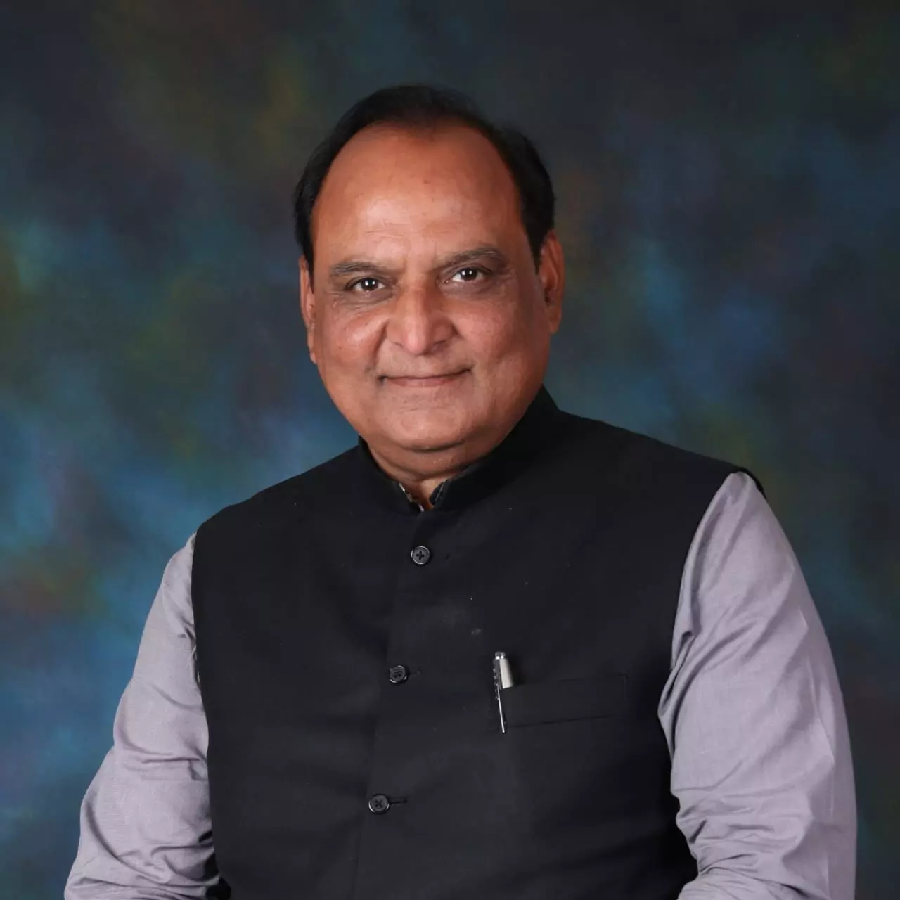 सीएम योगी के खिलाफ टिप्पणी करने वाले उच्च शिक्षा आयोग के पूर्व सदस्य नीरज मिश्रा की गिरफ्तारी पर कोर्ट ने लगाईं रोक सीएम योगी के खिलाफ टिप्पणी करने वाले उच्च शिक्षा आयोग के पूर्व सदस्य नीरज मिश्रा की गिरफ्तारी पर कोर्ट ने लगाईं रोक