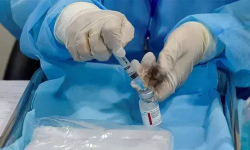 मुरादाबाद में कोरोना वैक्सीन लेने वाले वार्ड बॉय की संदिग्ध हालत में मौत मुरादाबाद में कोरोना वैक्सीन लेने वाले वार्ड बॉय की संदिग्ध हालत में मौत