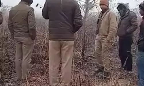 जिले के पदुमरा गांव में मानव कंकाल मिलने से इलाके में हड़कम्प मच गया