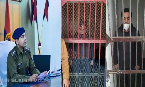 शामली पुलिस की बड़ी कामयाबी: फर्जी पासपोर्ट बनाने वाला और ट्रांसफार्मर तार चोर गिरोह का 15000/- रूपये का इनामी अपराधी गिरफ्तार शामली पुलिस की बड़ी कामयाबी: फर्जी पासपोर्ट बनाने वाला और ट्रांसफार्मर तार चोर गिरोह का 15000/- रूपये का इनामी अपराधी गिरफ्तार