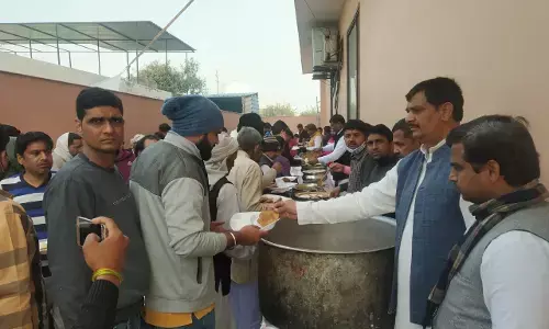 स्वर्गीय तेजपाल यादव की पुण्यतिथि पर आयोजितपांच दिवसीय योग एवं नाड़ी शोधन शिविर का भंडारे के साथ समापन