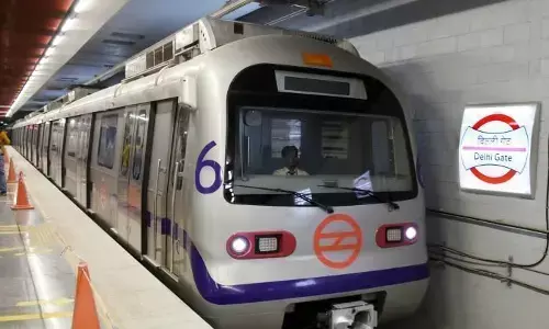 ट्रैक्टर मार्च हिंसा: दिल्ली मेट्रो का लाल किला स्टेशन बंद, जामा मस्जिद से भी एंट्री नहीं