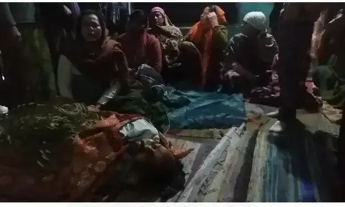हाथी ने पटक पटक कर किसान को मार डाला हाथी ने पटक पटक कर किसान को मार डाला