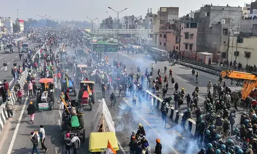 दिल्ली हिंसा पर एक्शन शुरू, 200 उपद्रवी हिरासत में लिए गए, 300 से ज्यादा जवान जख्मी