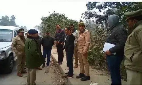 बाइक सवार बदमाशों ने असलहों की नोंक पर 30 लाख रुपए लूटे