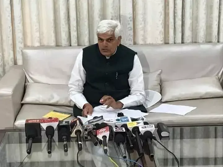 बीजेपी नेता अपने विधायक रामपाल के इस्तीफे में लिखी ये बात जरुर पढ़ें, सोचें हमारे पहले विधायक ने इस्तीफा क्यों दिया? बीजेपी नेता अपने विधायक रामपाल के इस्तीफे में लिखी ये बात जरुर पढ़ें, सोचें हमारे पहले विधायक ने इस्तीफा क्यों दिया?