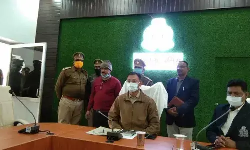 एसपी रायबरेली के फोन की घंटी बजी, उधर से आवाज आई मैं मुख्यमंत्री का OSD बोल रहा हूं, फिर हुआ ये खुलासा एसपी रायबरेली के फोन की घंटी बजी, उधर से आवाज आई मैं मुख्यमंत्री का OSD बोल रहा हूं, फिर हुआ ये खुलासा