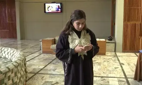 आयशा अजीज बनी सबसे कम उम्र की पायलट!