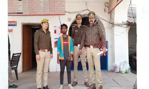 इंटरनेट से दोस्ती के बाद फोटो वायरल करने की दी धमकी, लडकी के उड़े होश और फिर ...