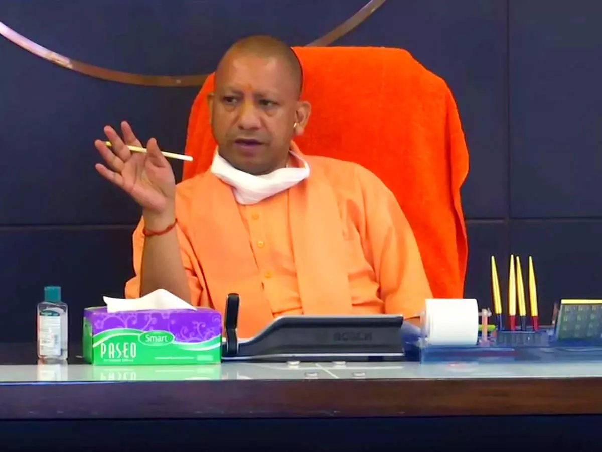 यूपी में 812 फर्जी बेसिक शिक्षकों की सेवा समाप्त, एफआईआर दर्ज कराने के आदेश यूपी में 812 फर्जी बेसिक शिक्षकों की सेवा समाप्त, एफआईआर दर्ज कराने के आदेश