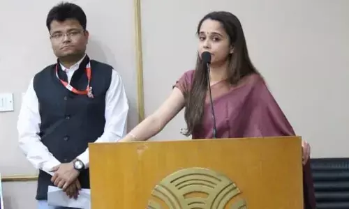 जब राजनीतिक सिस्टम ही भ्रष्ट है तो कैसे उस सिस्टम के लोग सामाजिक न्याय दे सकते हैं? जब राजनीतिक सिस्टम ही भ्रष्ट है तो कैसे उस सिस्टम के लोग सामाजिक न्याय दे सकते हैं?