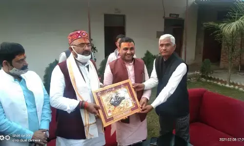 बाराबंकी में यूपीसीएलडीएफ चेयरमैन वीरेन्द्र कुमार तिवारी ने बजट को बताया आम आदमी का बजट बाराबंकी में यूपीसीएलडीएफ चेयरमैन वीरेन्द्र कुमार तिवारी ने बजट को बताया आम आदमी का बजट