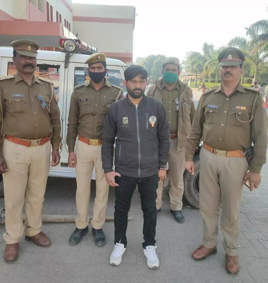 इटावा पुलिस ने किया अपहरण एवं हत्या के का खुलासा, अपहरण एवं हत्या में शामिल 1 आरोपी को किया गिरफ्तार